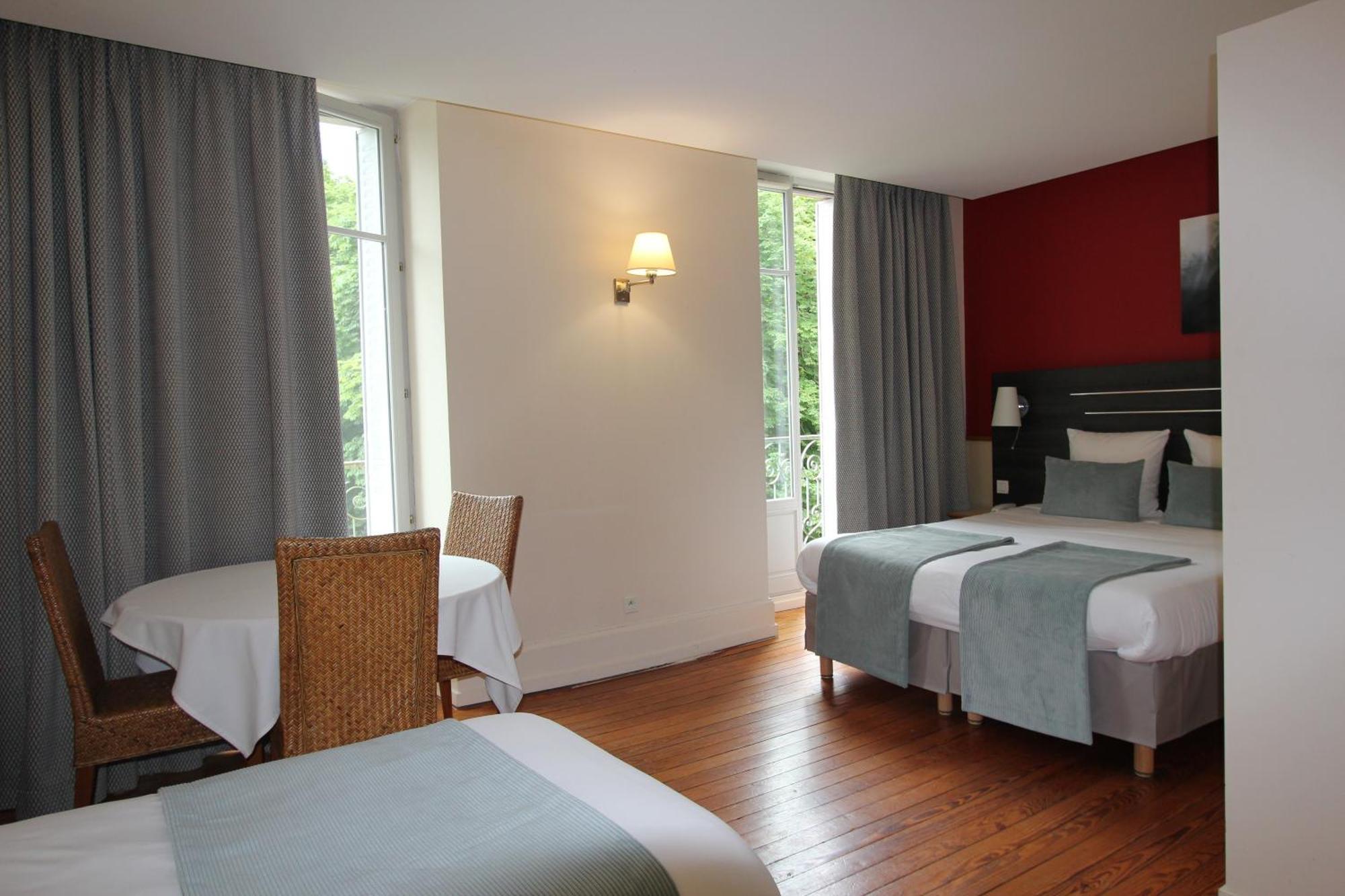Hotel Cerise - Les Sources Luxeuil-Les-Bains Exterior foto